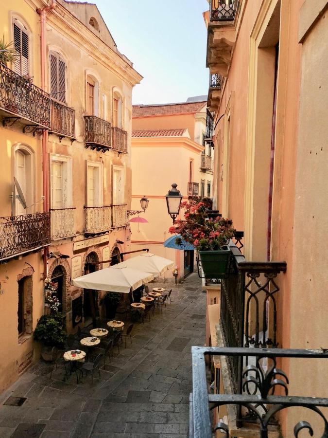 شقة إيغليزياس  في Nel Cuore Del Centro Storico Con Comfort E Stile المظهر الخارجي الصورة